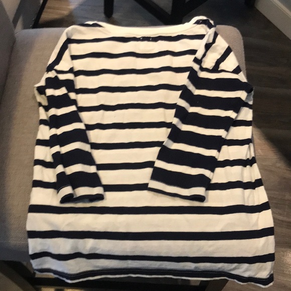 Gap “artist” stripe 3/4 sleeve top NWOT - Picture 2 of 3